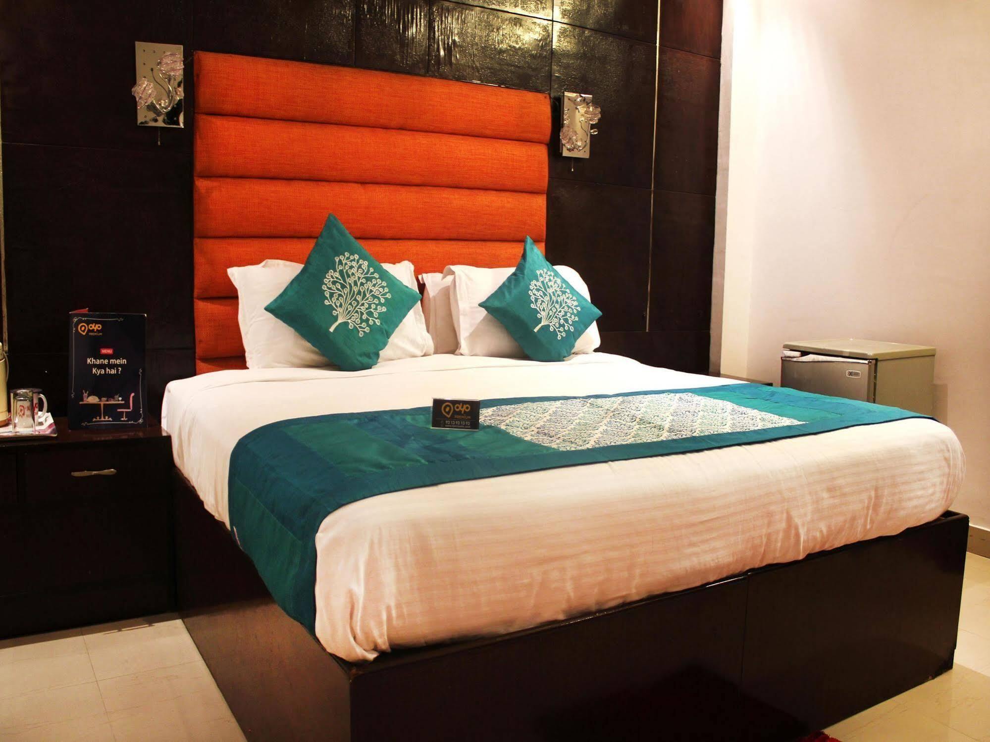 Hotel Rajmandir Faridabad Luaran gambar